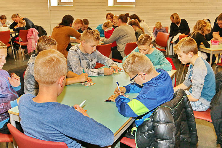 KinderBingo 9-11-'16, foto 11